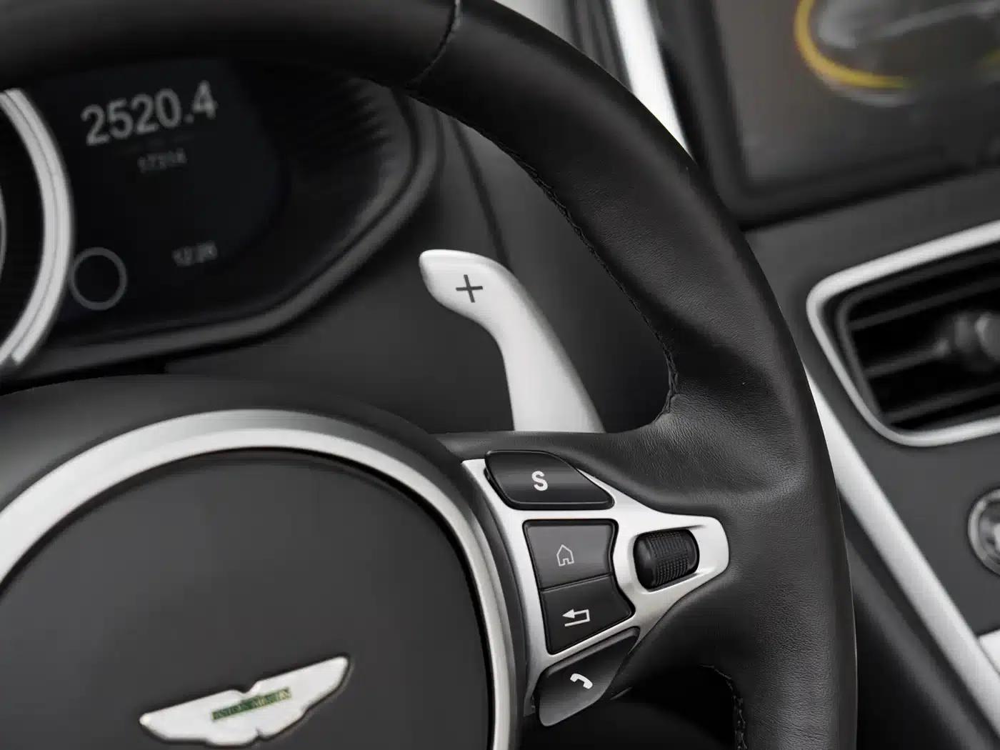 Aston Martin DB11 2019 4.0T V8 Volante — миниатюра 20