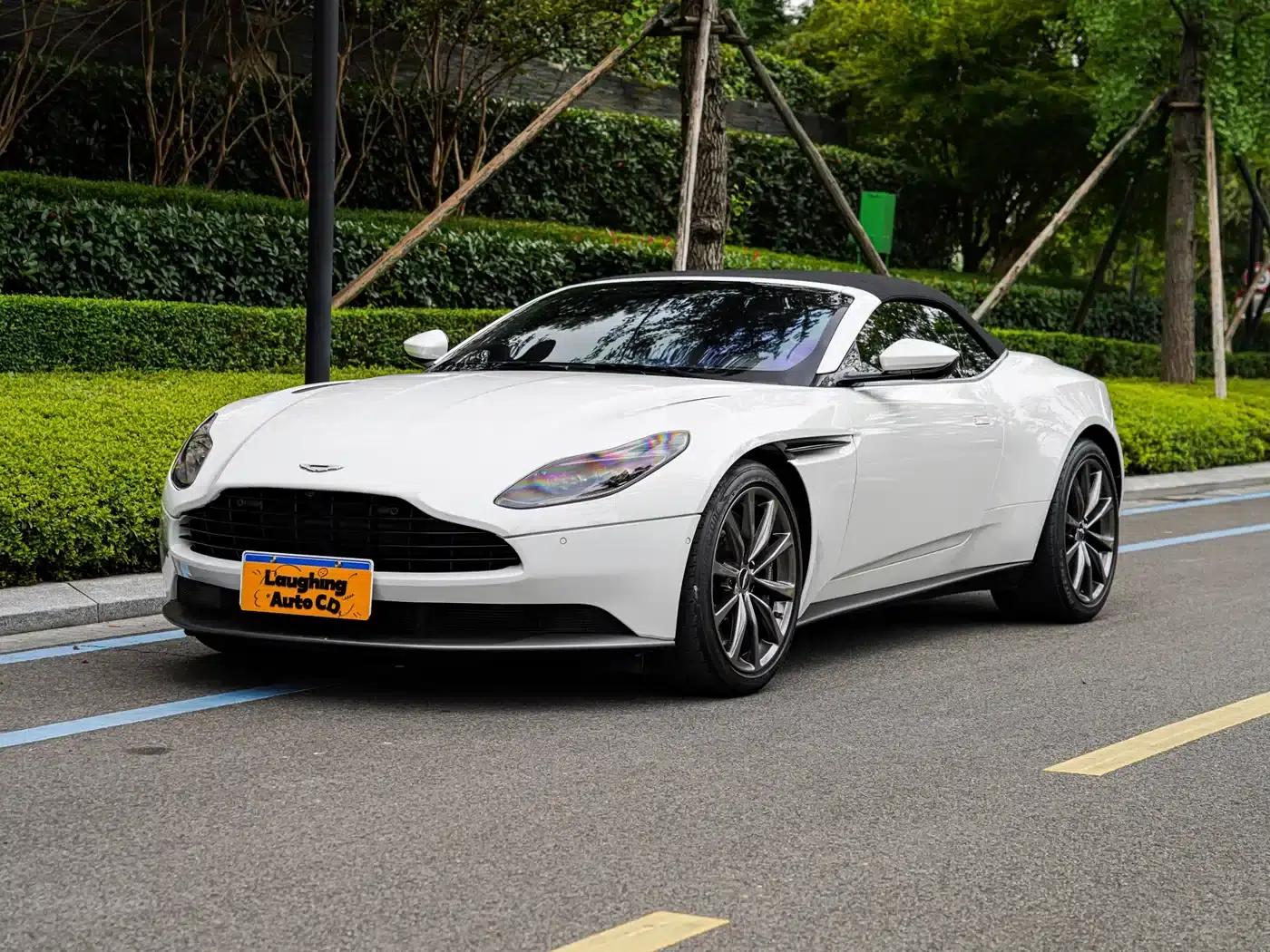 Aston Martin DB11 2019 4.0T V8 Volante — миниатюра 31