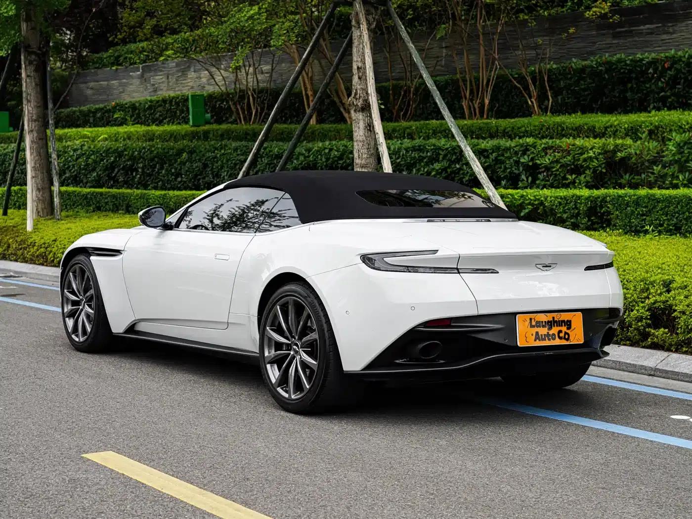 Aston Martin DB11 2019 4.0T V8 Volante — миниатюра 33