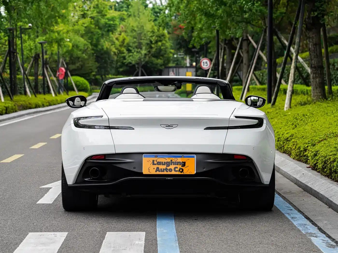Aston Martin DB11 2019 4.0T V8 Volante — миниатюра 35