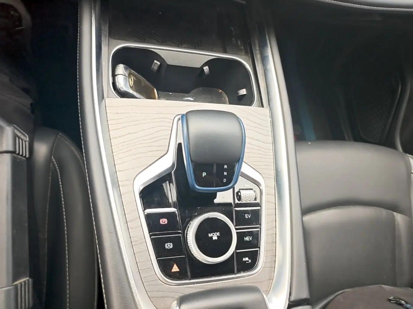 Chery Tiggo 8 PRO New Energy 2023 1.5T Enjoyment Edition — миниатюра 16