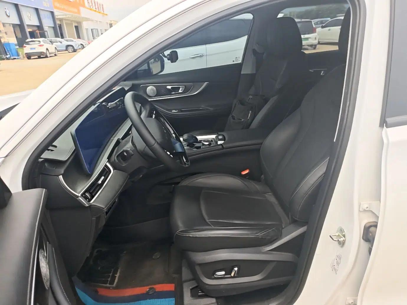 Chery Tiggo 8 PRO New Energy 2023 1.5T Enjoyment Edition — миниатюра 17