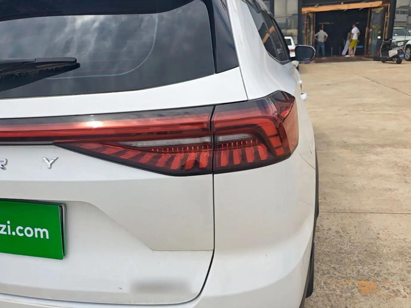 Chery Tiggo 8 PRO New Energy 2023 1.5T Enjoyment Edition — миниатюра 9