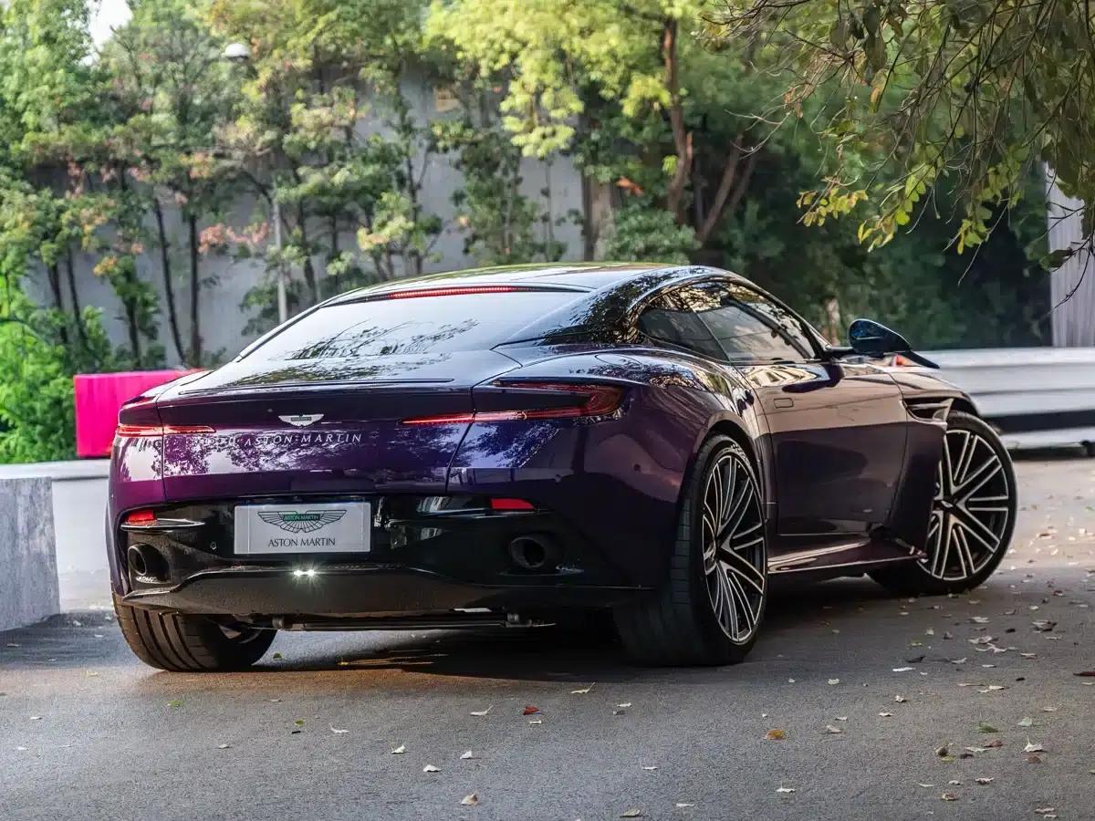 Aston Martin DB12 2023 4.0T V8 Coupe — миниатюра 17
