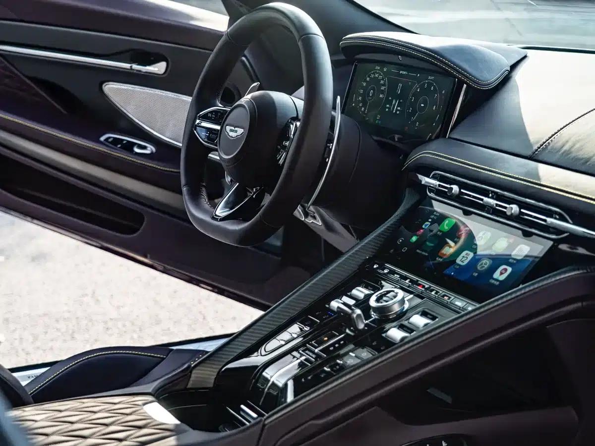 Aston Martin DB12 2023 4.0T V8 Coupe — миниатюра 6