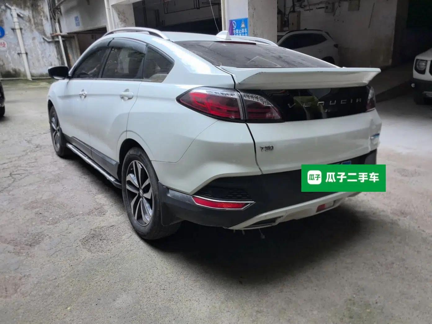 Venucia T90 2018 2.0L CVT Smart Connect Luxury Edition China V Standard — миниатюра 4