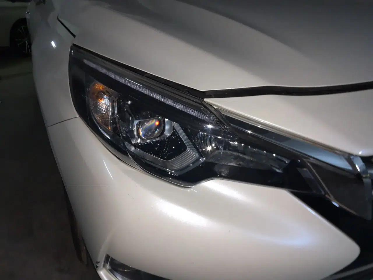 Venucia T90 2018 2.0L CVT Smart Connect Luxury Edition China V Standard — миниатюра 7