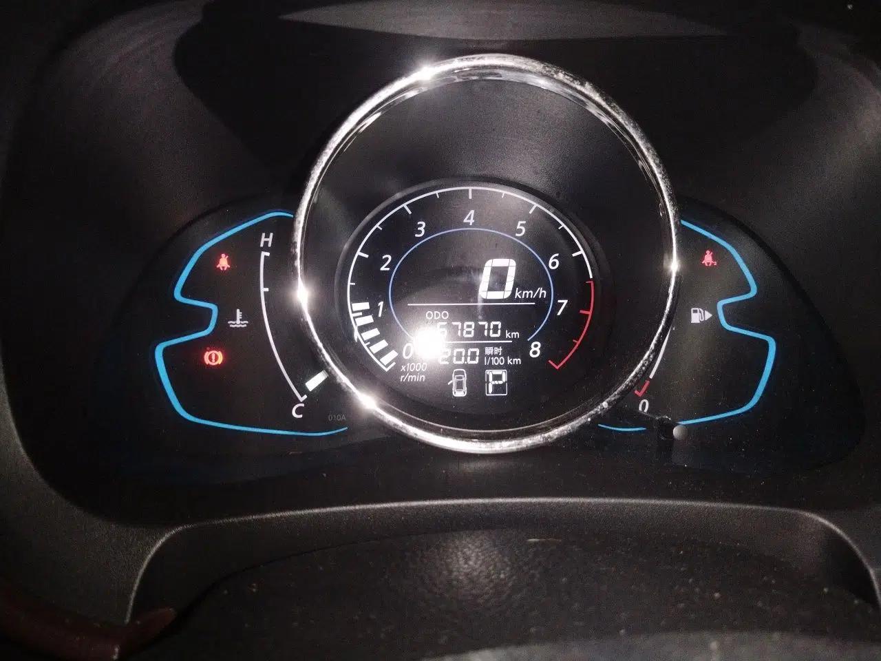 Venucia M50V 2019 1.6L CVT Luxury Edition — миниатюра 11
