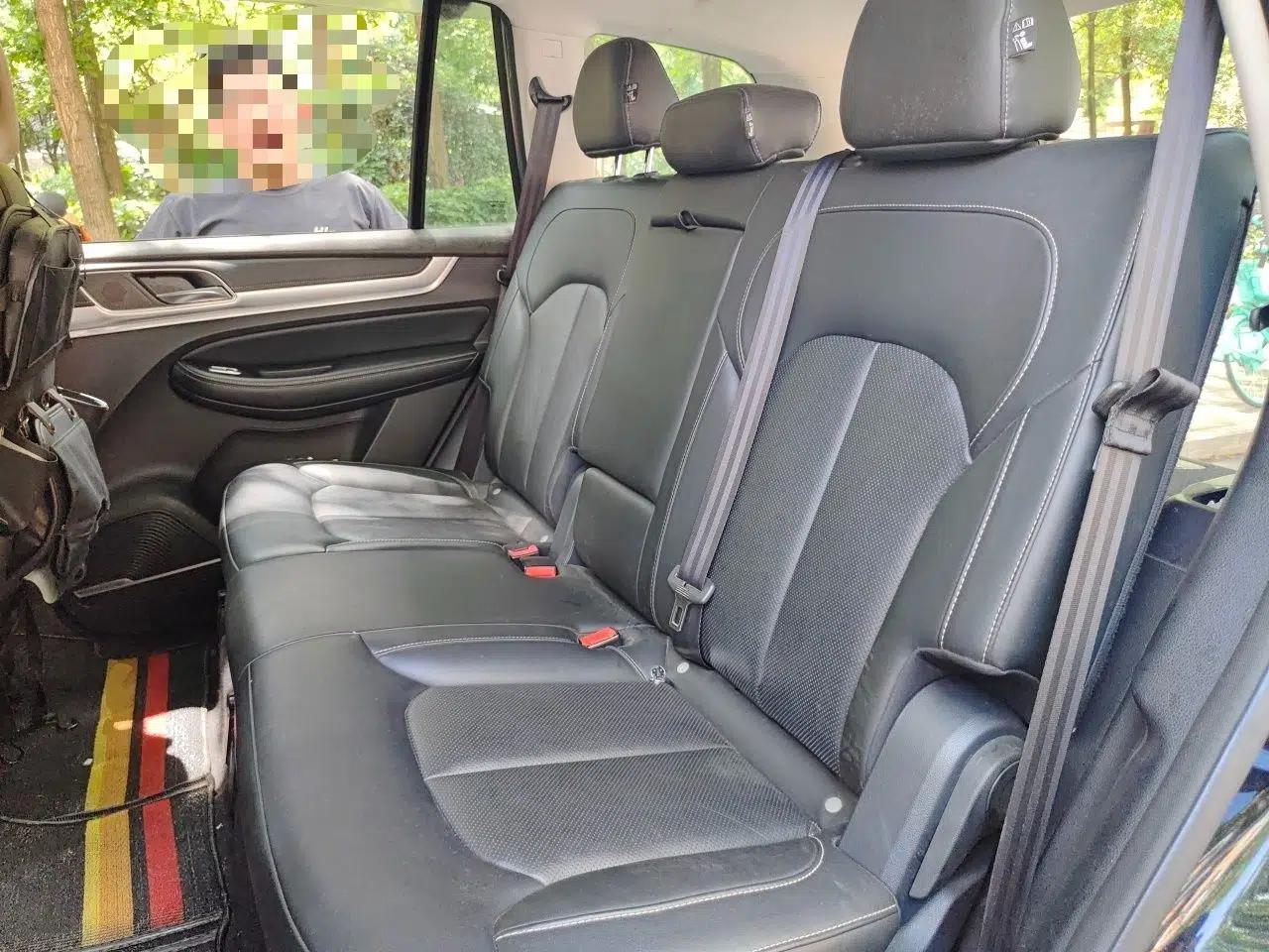 Roewe RX8 2018 30T Two-Wheel Drive Flagship Edition — миниатюра 17