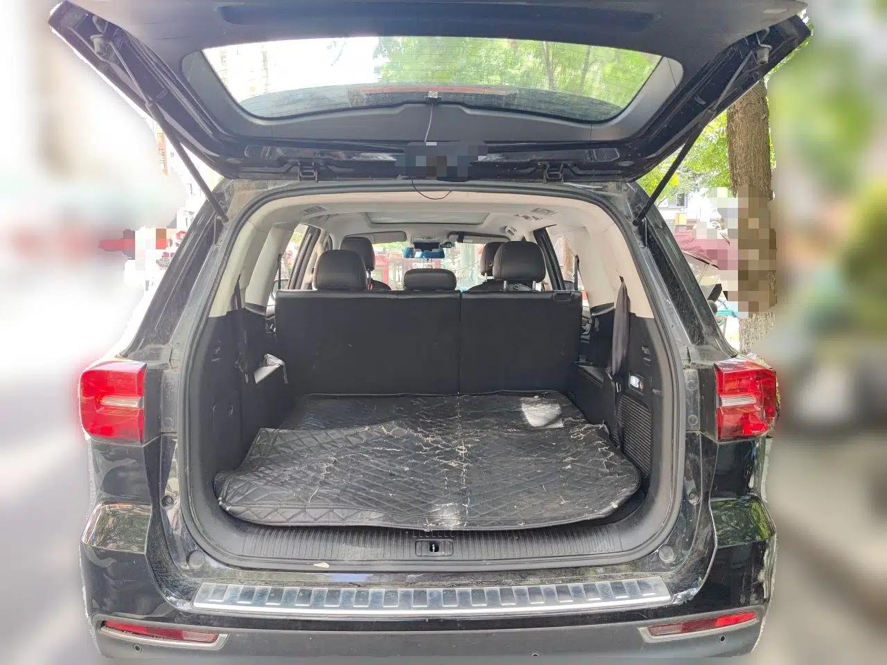 Roewe RX8 2018 30T Two-Wheel Drive Flagship Edition — миниатюра 19