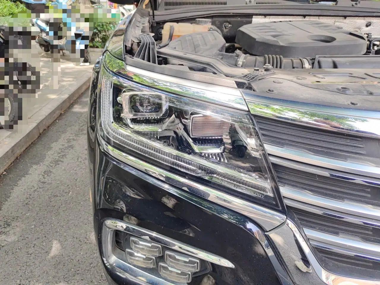 Roewe RX8 2018 30T Two-Wheel Drive Flagship Edition — миниатюра 7
