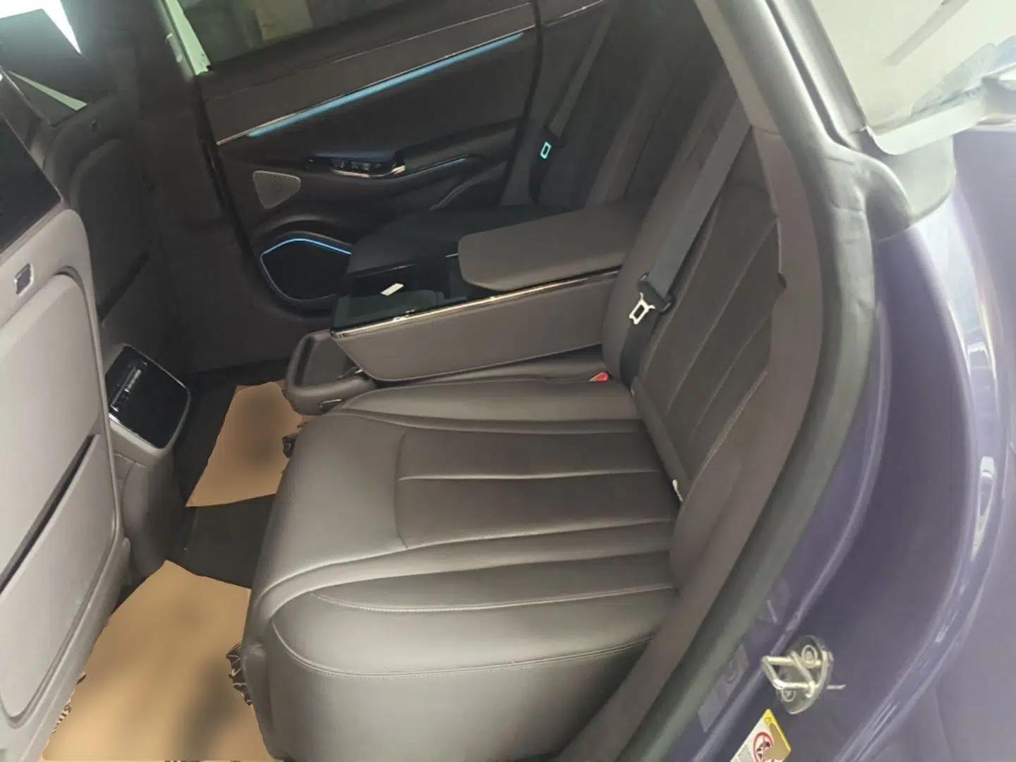 Denza Z9 2024 1100 km All-Wheel-Drive Ultra Version — миниатюра 20