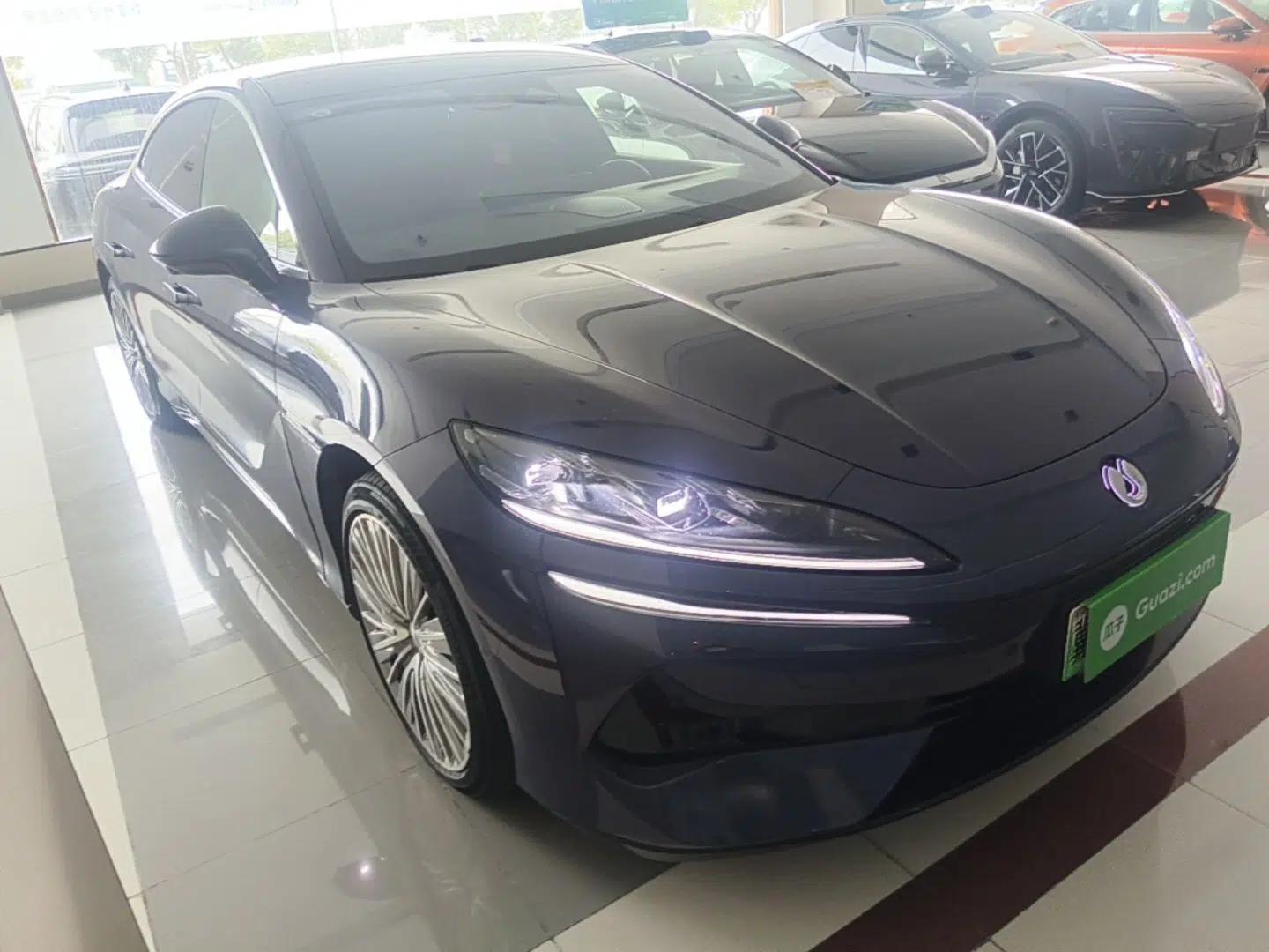 Denza Z9 2024 1100 km All-Wheel-Drive Ultra Version — миниатюра 3