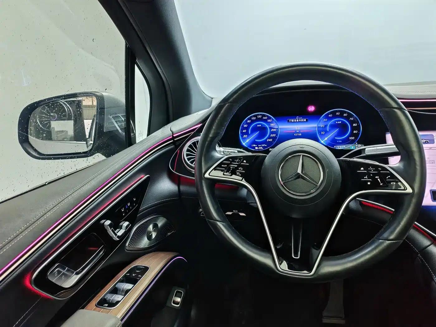 Mercedes-Benz EQS SUV 2023 450 4MATIC Pioneer Edition — миниатюра 9