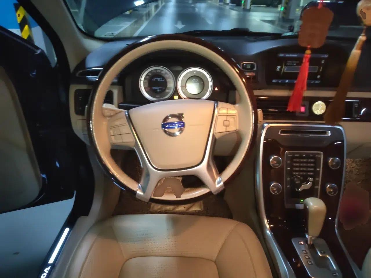 Volvo S80L 2012 2.0T T5 Luxury Edition — миниатюра 10