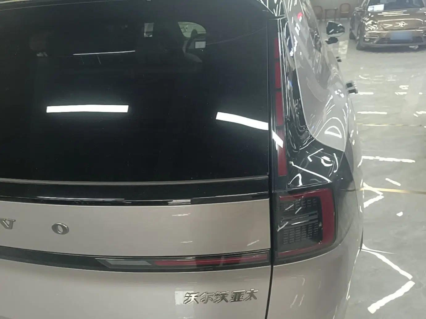 Volvo XC70 Plug-in Hybrid 2026 Model Four-Wheel Drive Long-Range Plus — миниатюра 14