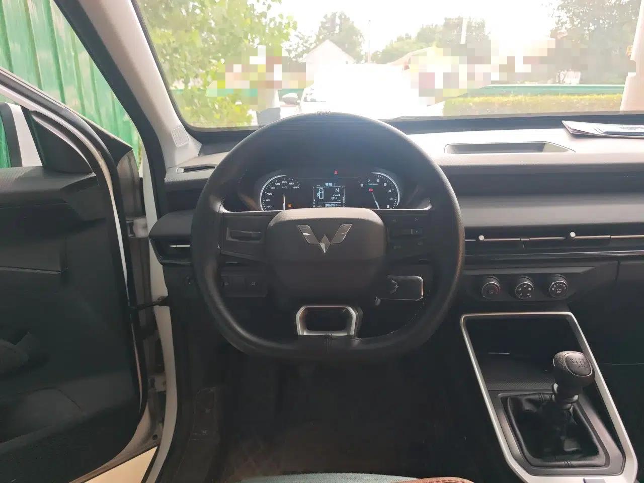 Wuling Alvez 2022 1.5L Manual Free-Style Model — миниатюра 7