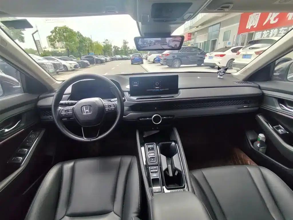 Accord PHEV 2023 2.0L e:PHEV Smart Edition — миниатюра 5