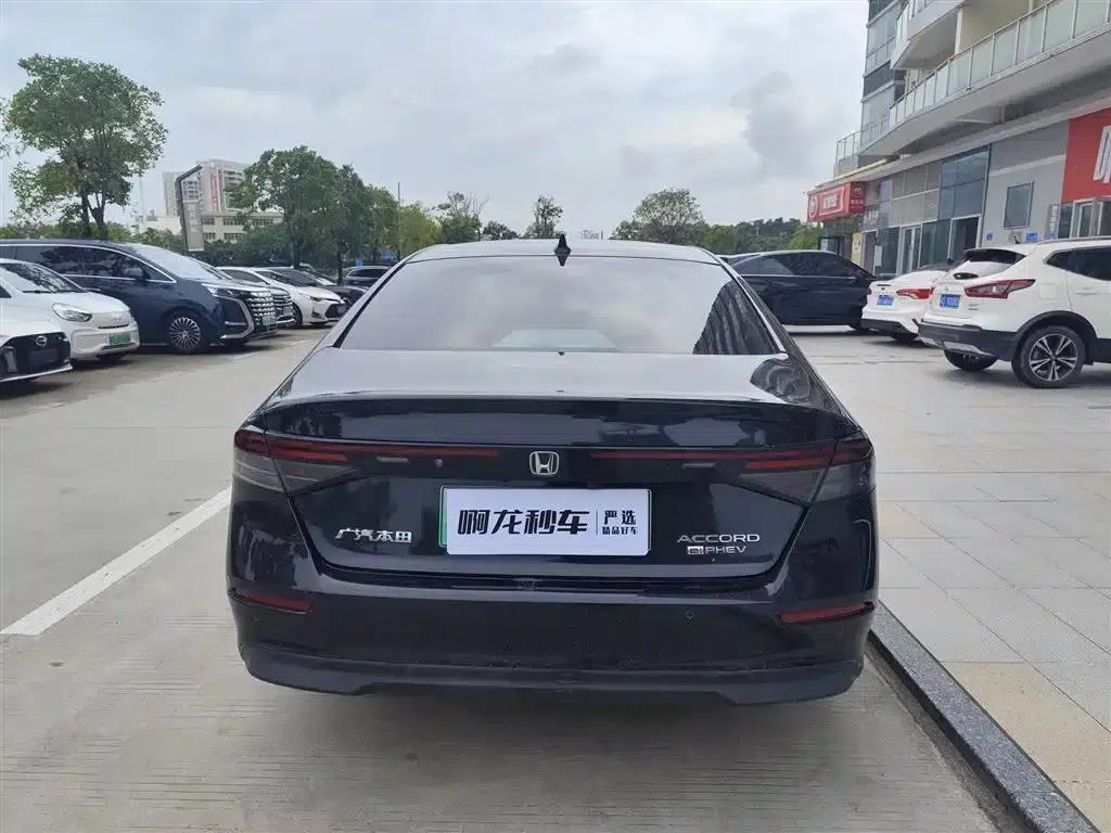 Accord PHEV 2023 2.0L e:PHEV Smart Edition — миниатюра 8