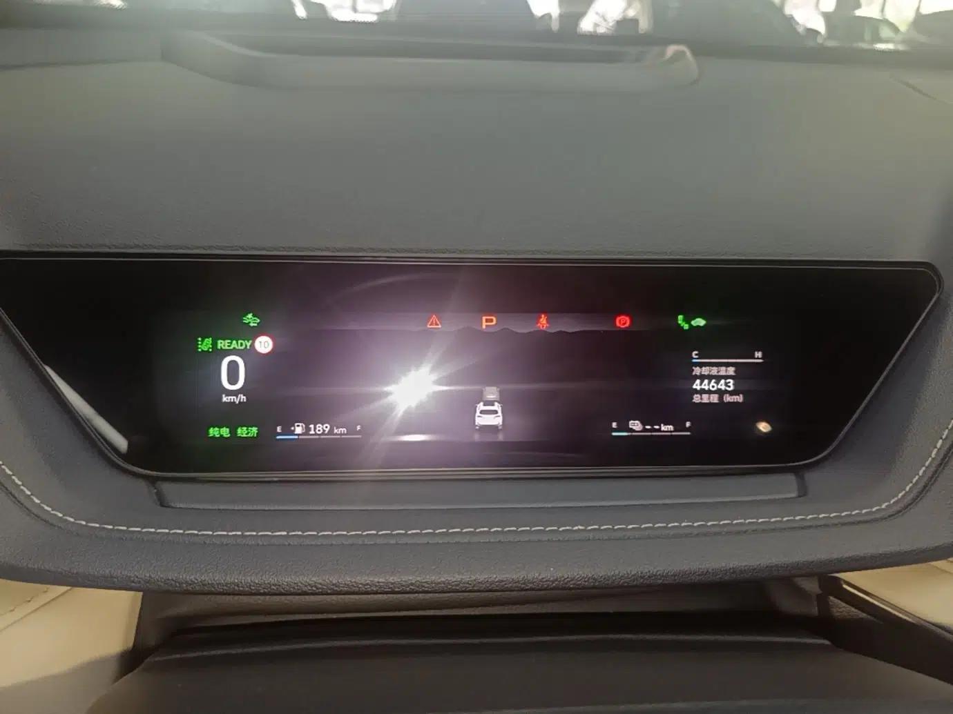 Wey Macchiato DHT-PHEV 2021 1.5L Master Edition — миниатюра 14