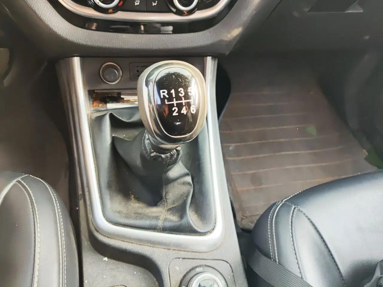 Isuzu JLM 2019 2.5T 4x4 Diesel Luxury Edition Ruimai S Extended Version JE4D25Q5A — миниатюра 14