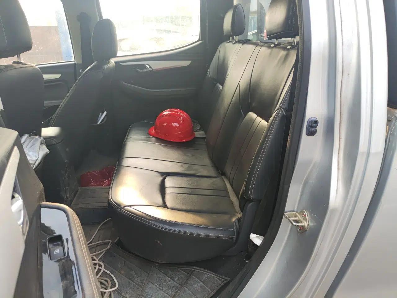 Isuzu JLM 2019 2.5T 4x4 Diesel Luxury Edition Ruimai S Extended Version JE4D25Q5A — миниатюра 17