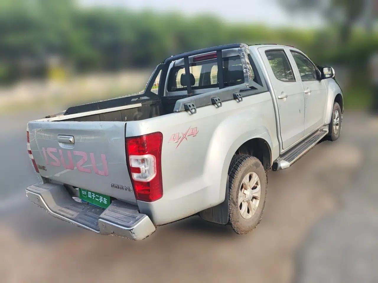Isuzu JLM 2019 2.5T 4x4 Diesel Luxury Edition Ruimai S Extended Version JE4D25Q5A — миниатюра 6