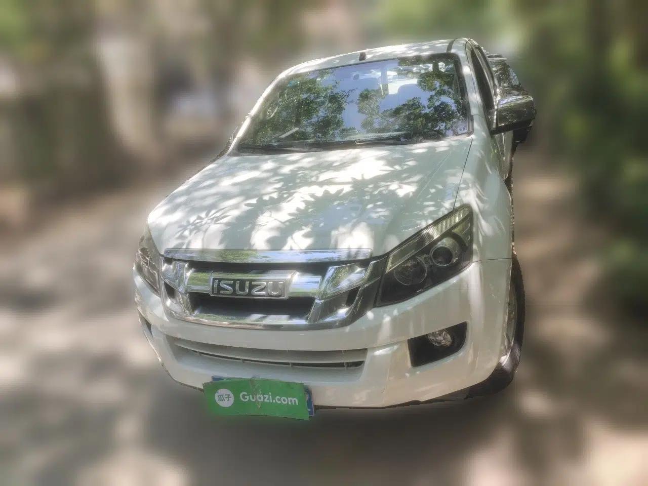 Isuzu D-MAX 2015 2.5T Two-Wheel Drive Automatic High-Performance Elite Version 4JK1 — миниатюра 2