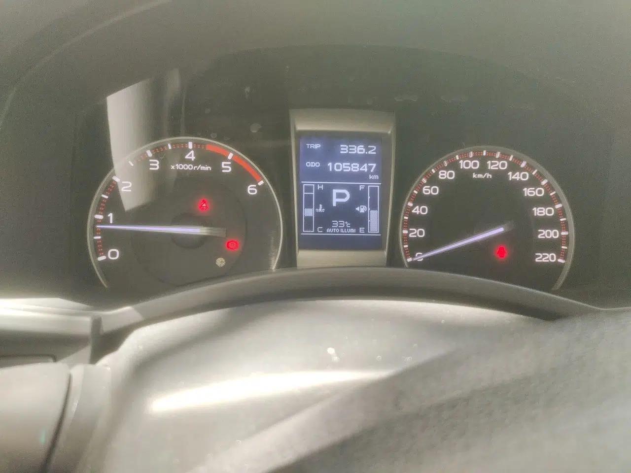Isuzu D-MAX 2015 2.5T Two-Wheel Drive Automatic High-Performance Elite Version 4JK1 — миниатюра 11