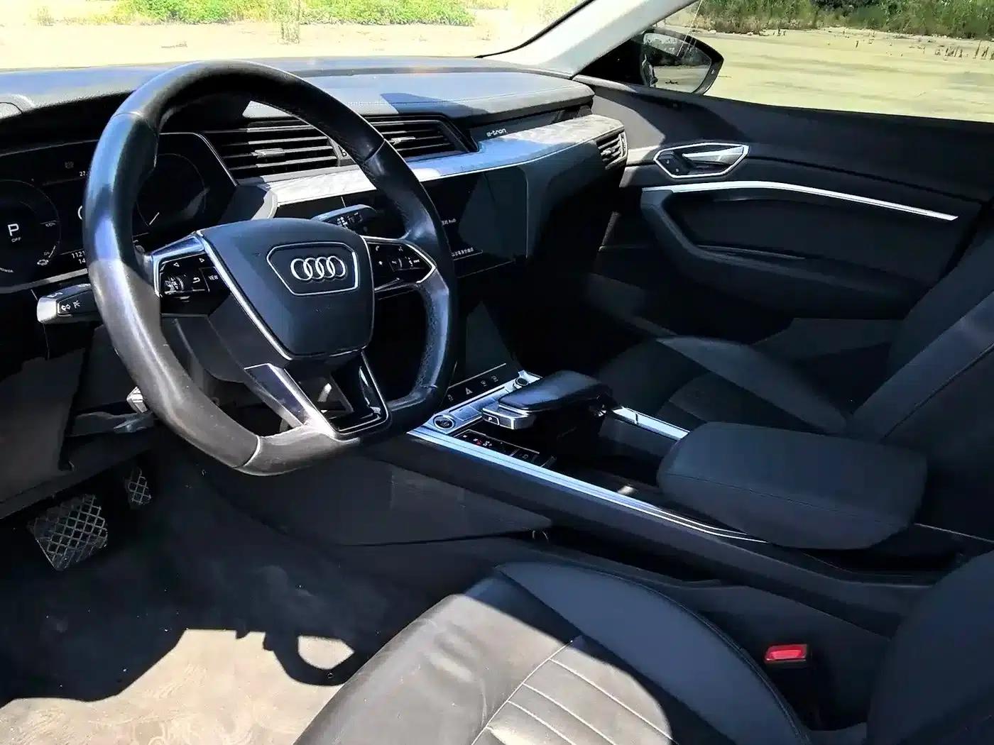 Imported Audi e-tron 2021 Sportback 55 quattro Premium Edition — миниатюра 7