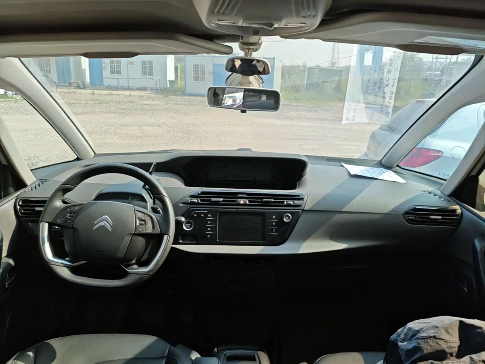 Citroen C4 Picasso 2015 1.6T Fashion Model 5 Seats — миниатюра 17