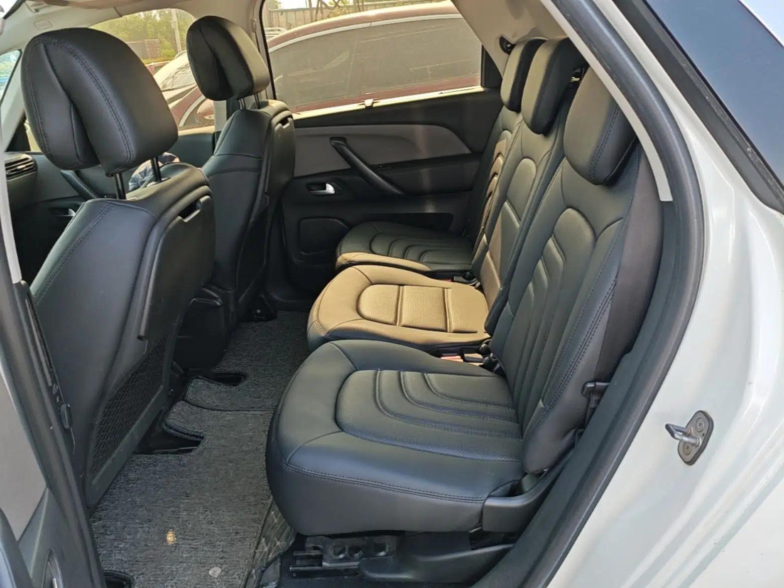 Citroen C4 Picasso 2015 1.6T Fashion Model 5 Seats — миниатюра 25