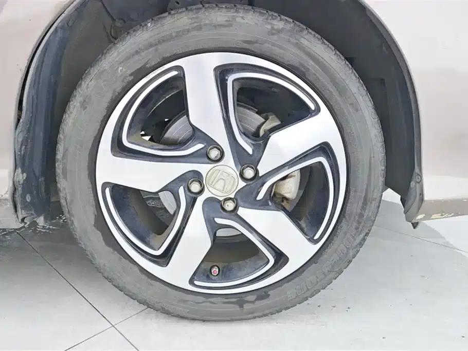 2017 Honda Crider 1.5L CVT Fashion Edition — миниатюра 6