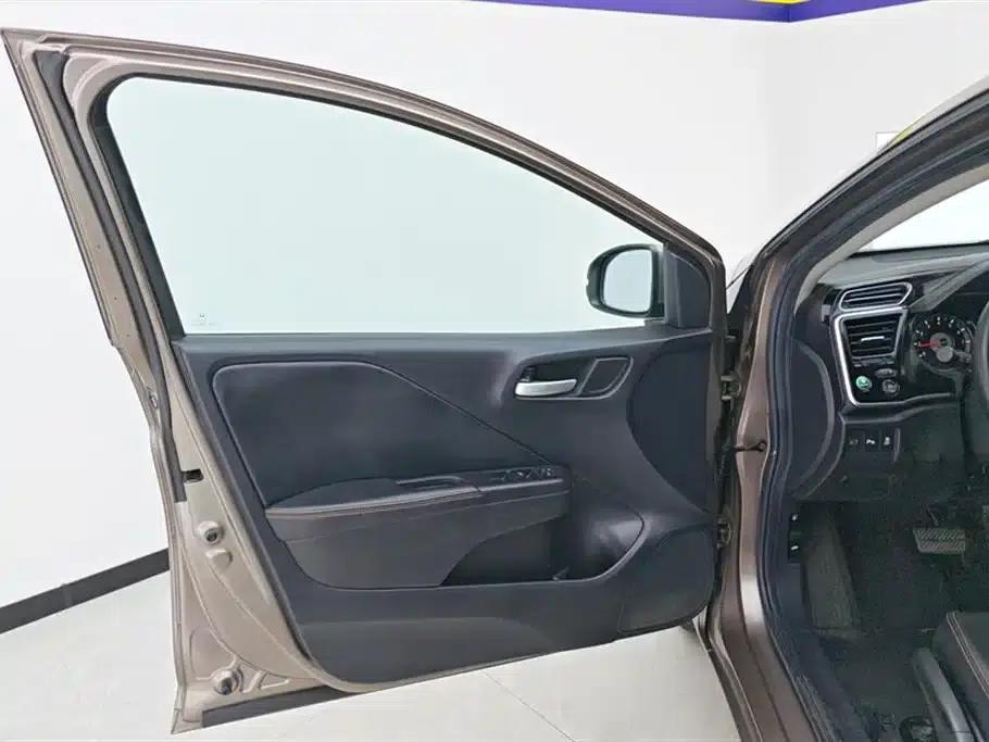 2017 Honda Crider 1.5L CVT Fashion Edition — миниатюра 7