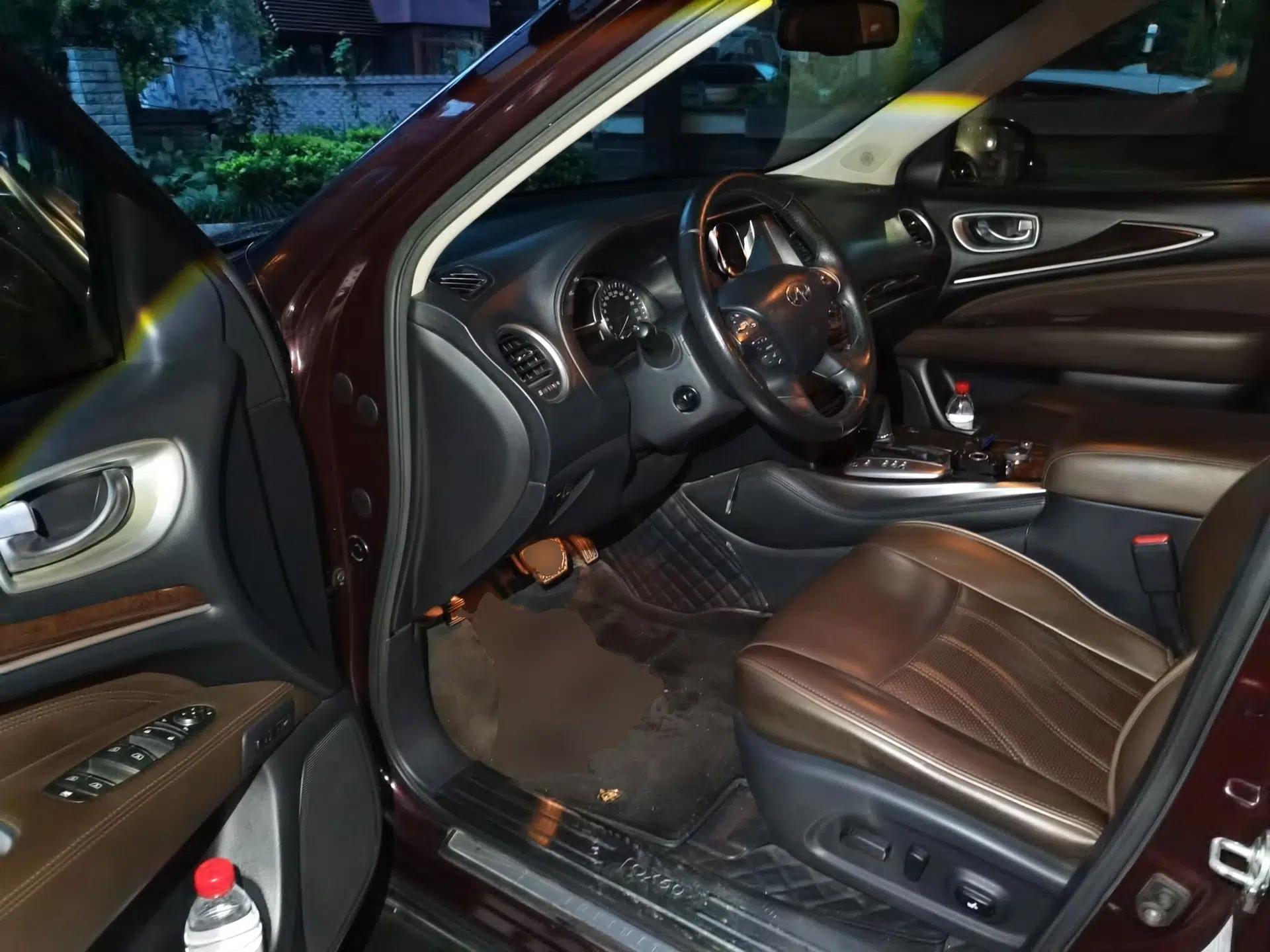 Infiniti JX 2013 JX35 Two-Wheel-Drive Excellence Edition — миниатюра 16