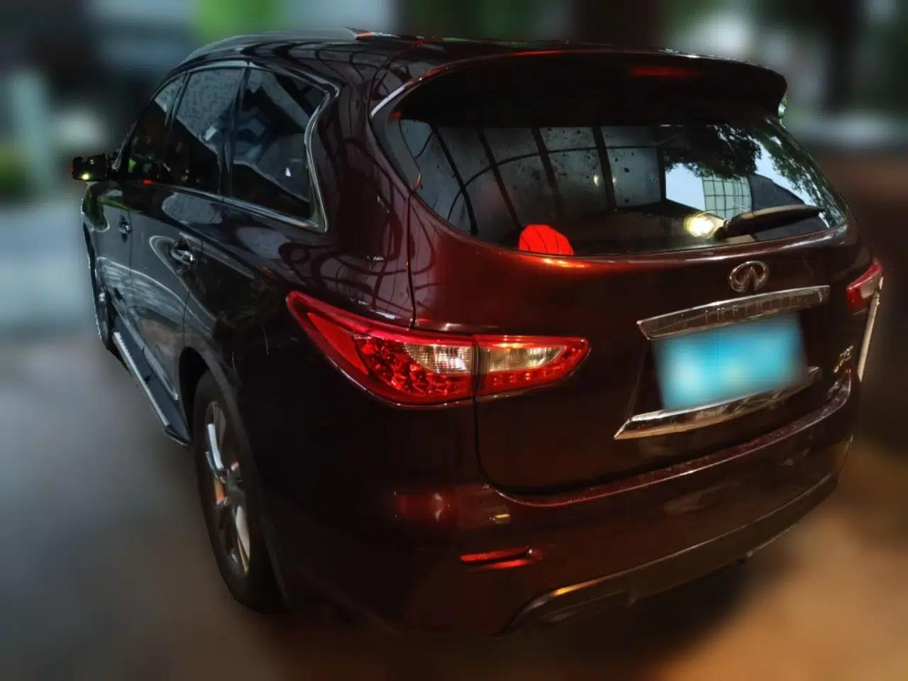 Infiniti JX 2013 JX35 Two-Wheel-Drive Excellence Edition — миниатюра 4