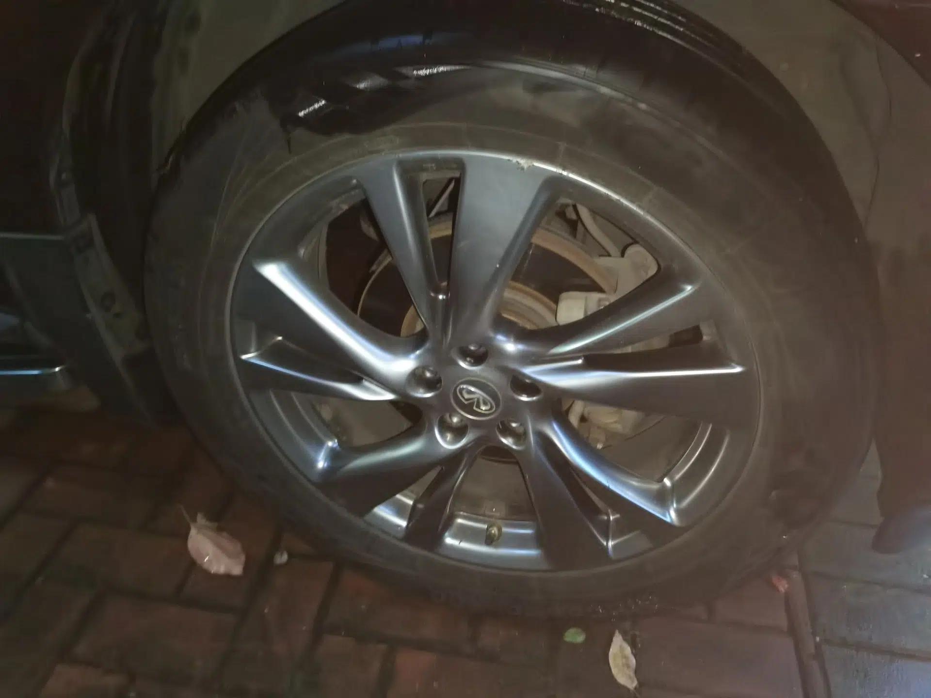 Infiniti JX 2013 JX35 Two-Wheel-Drive Excellence Edition — миниатюра 8