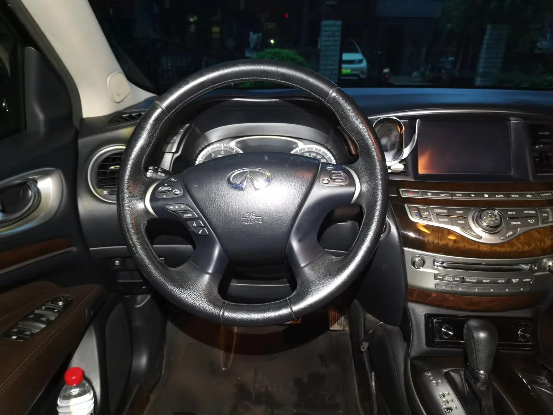 Infiniti JX 2013 JX35 Two-Wheel-Drive Excellence Edition — миниатюра 10