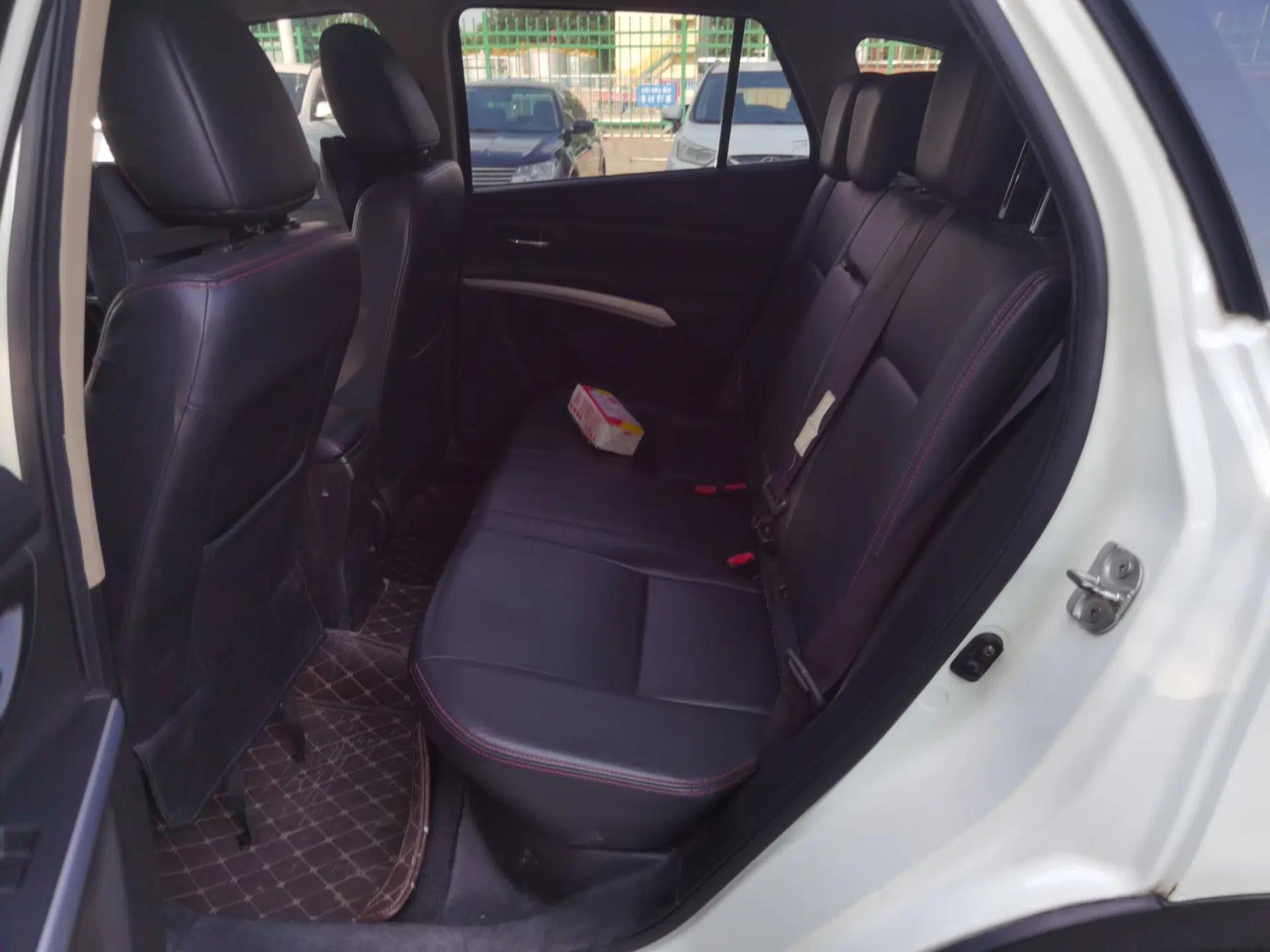 Suzuki S-Cross 2015 1.4T Automatic Two-Wheel Drive Prestige Model — миниатюра 17