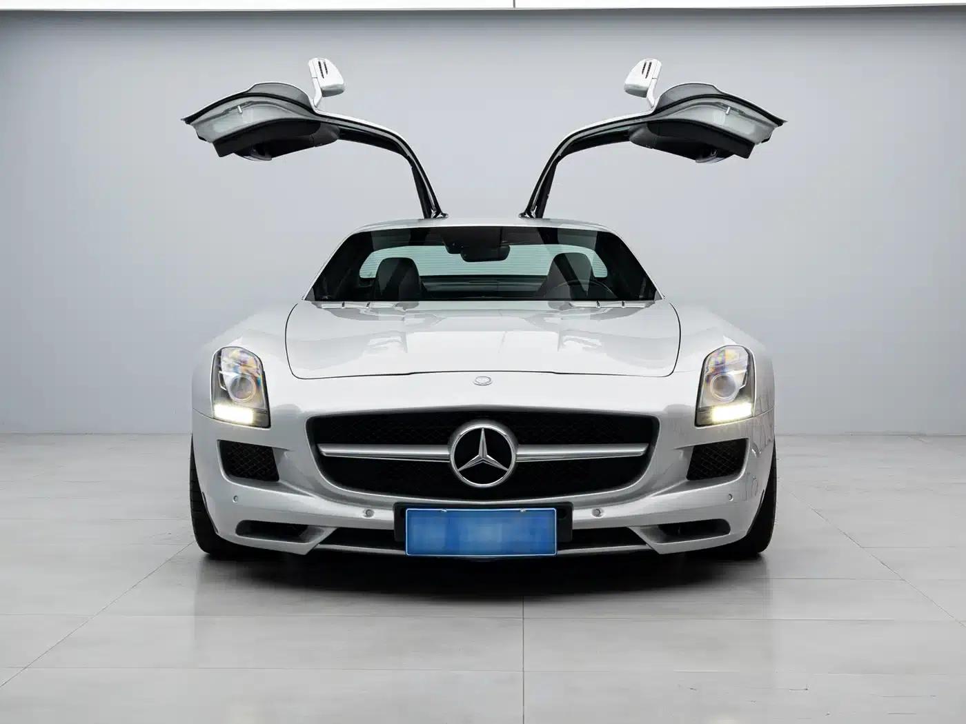 2011 Mercedes-Benz SLS AMG — миниатюра 4