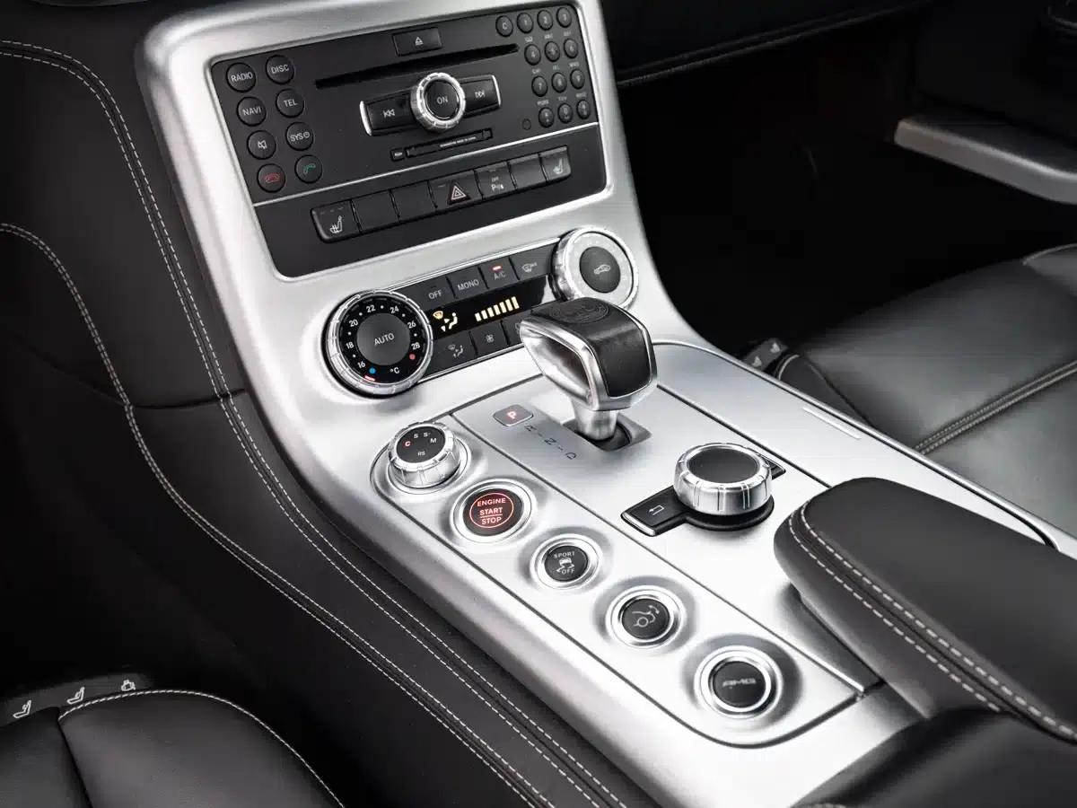 2011 Mercedes-Benz SLS AMG — миниатюра 9