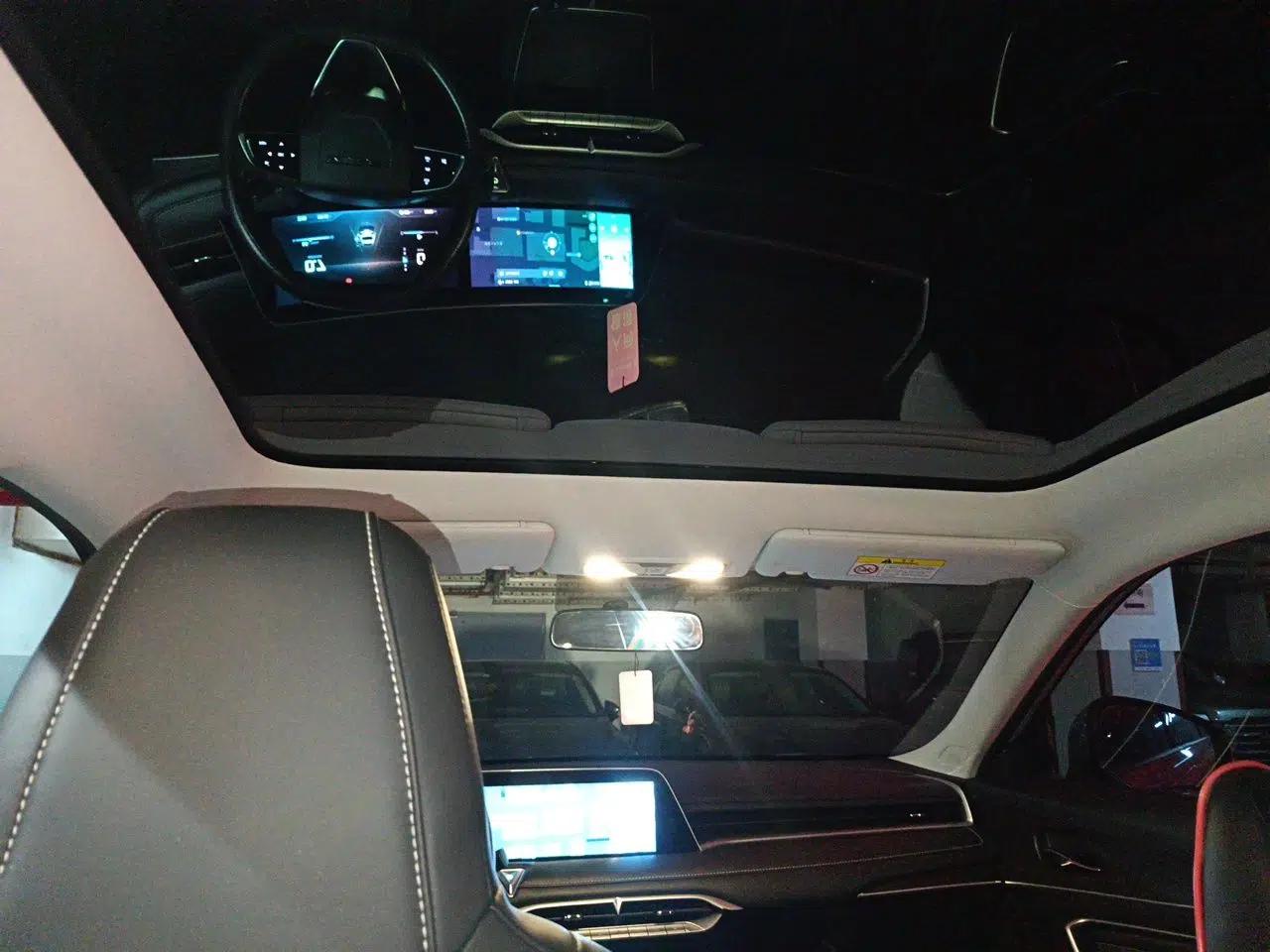 Venucia V 2021 260T Idol Edition — миниатюра 18