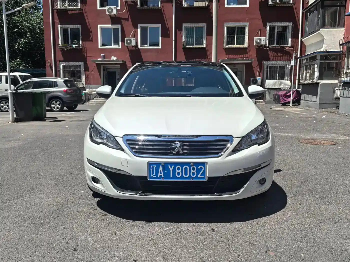 Peugeot 308S 2015 1.2T Automatic Sporty Edition — миниатюра 2