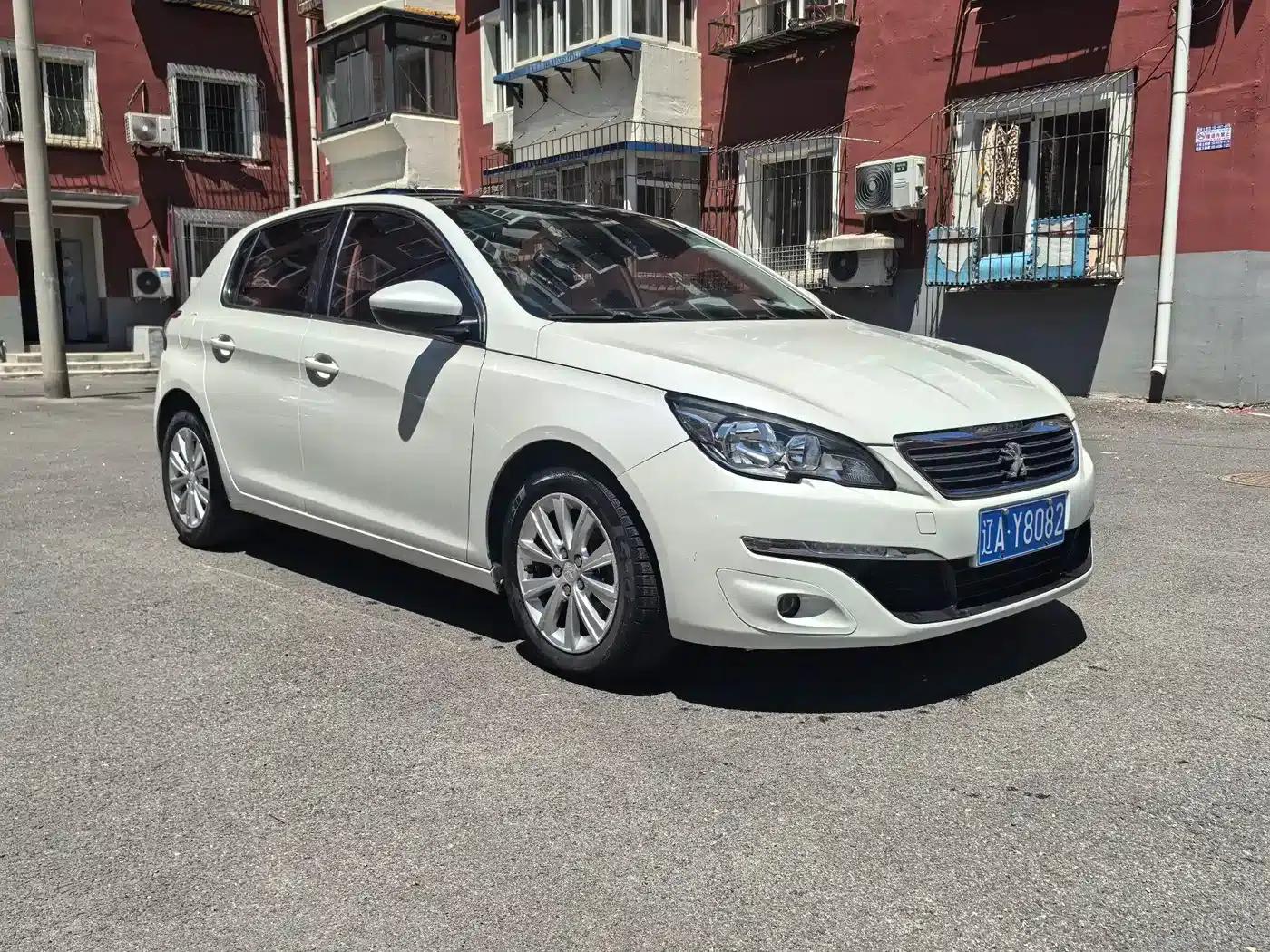 Peugeot 308S 2015 1.2T Automatic Sporty Edition — миниатюра 3