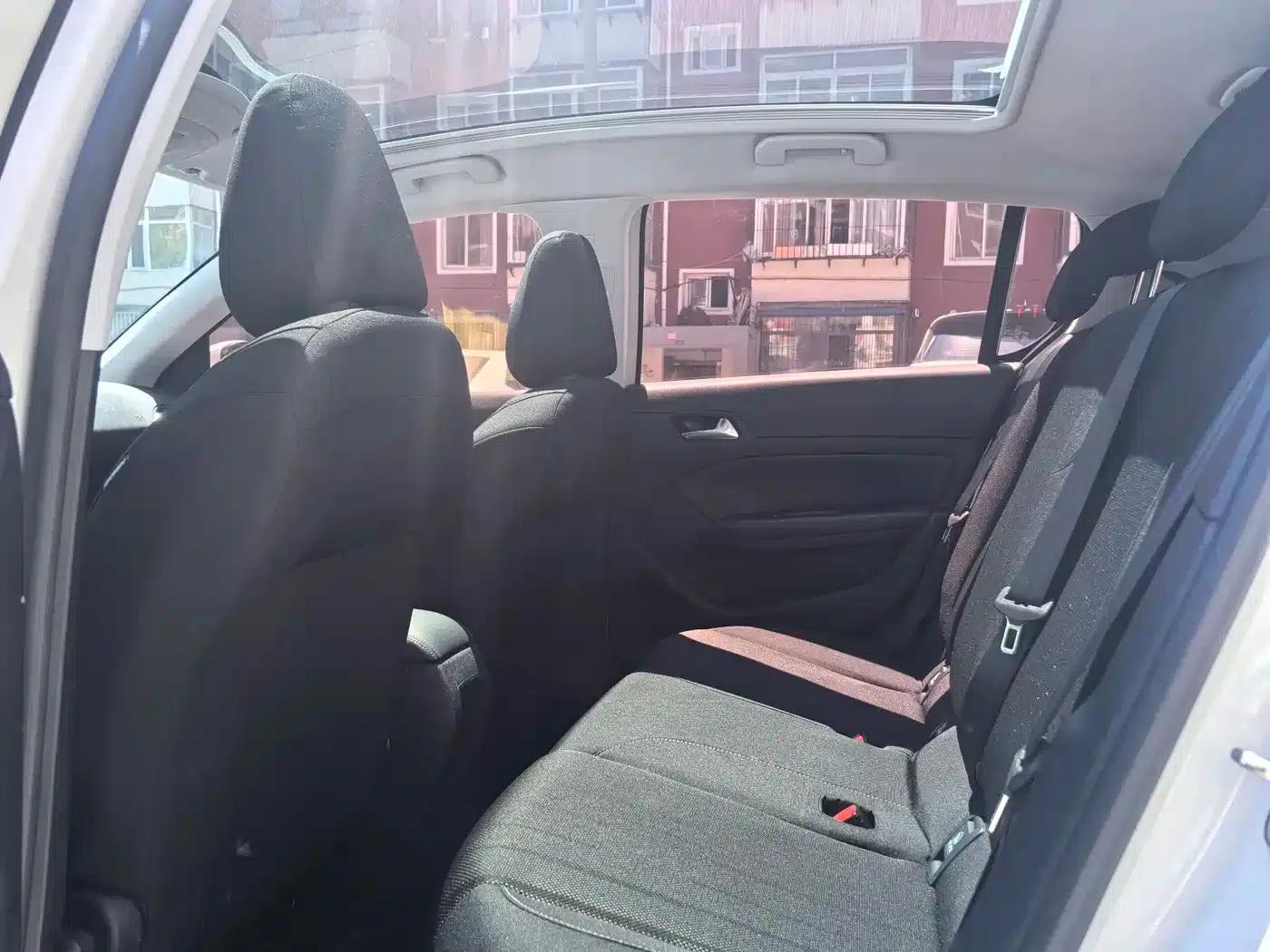 Peugeot 308S 2015 1.2T Automatic Sporty Edition — миниатюра 8