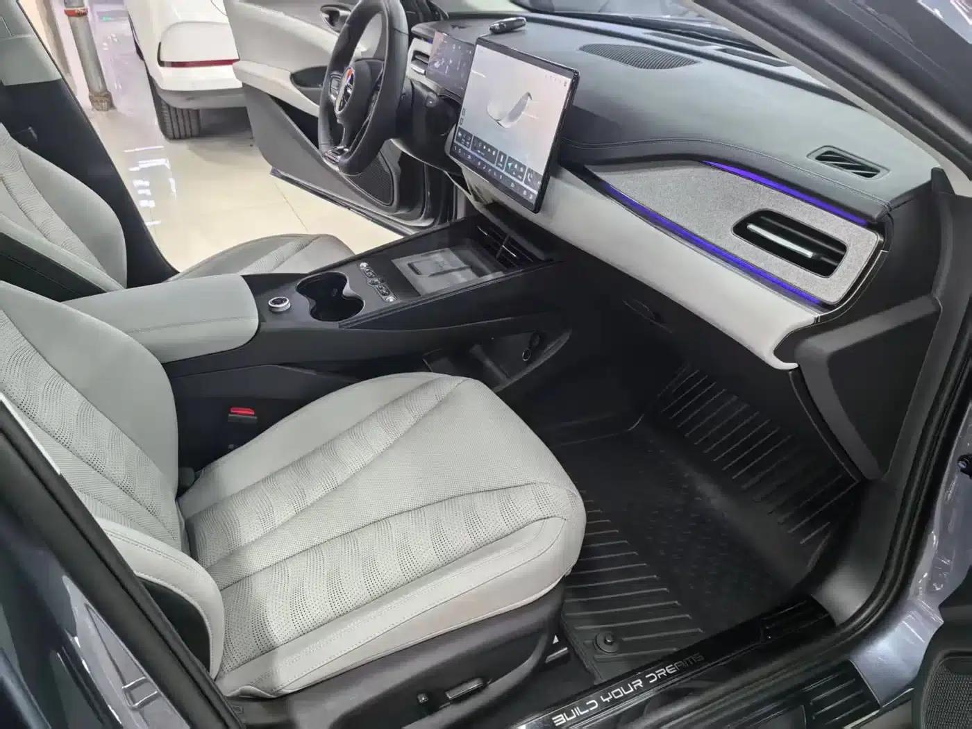 Seal 06 DM-i Touring Edition 2025 DM-i 150KM Flagship Model — миниатюра 16