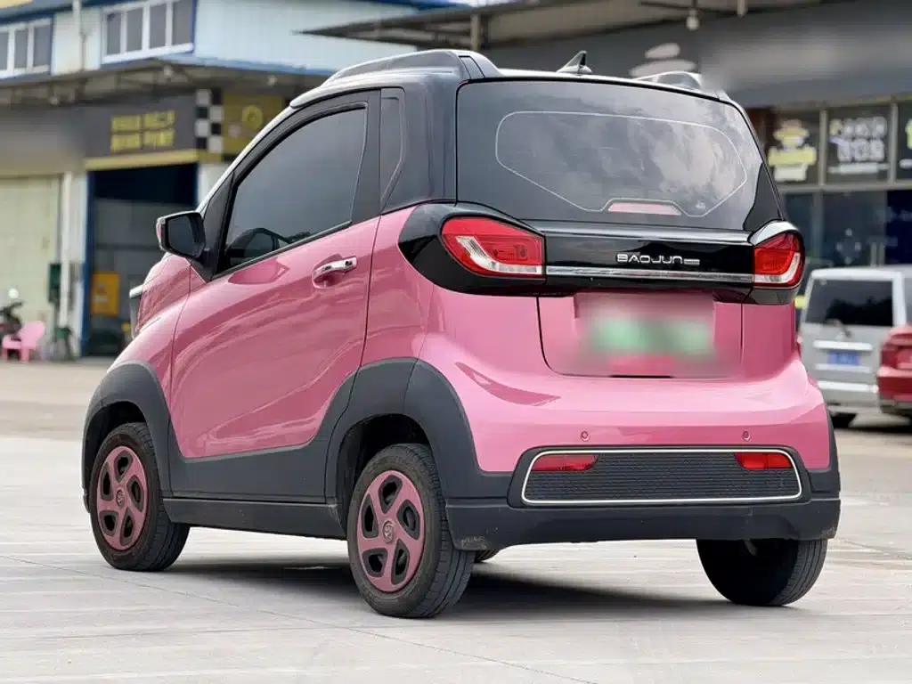 Baojun E100 2020 Model 305KM Smart Edition — миниатюра 13