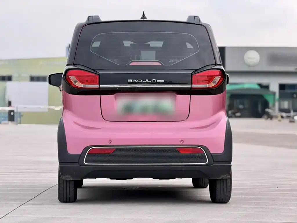 Baojun E100 2020 Model 305KM Smart Edition — миниатюра 16