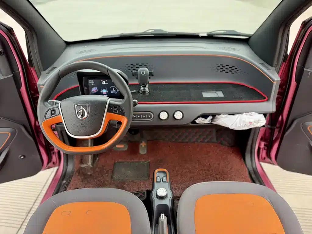 Baojun E100 2020 Model 305KM Smart Edition — миниатюра 17