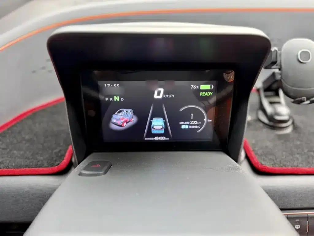 Baojun E100 2020 Model 305KM Smart Edition — миниатюра 18